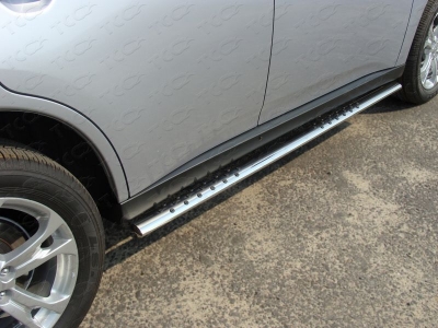 Пороги труба овальная с проступью 75х42 мм ТСС для Mitsubishi Outlander 2014-2015